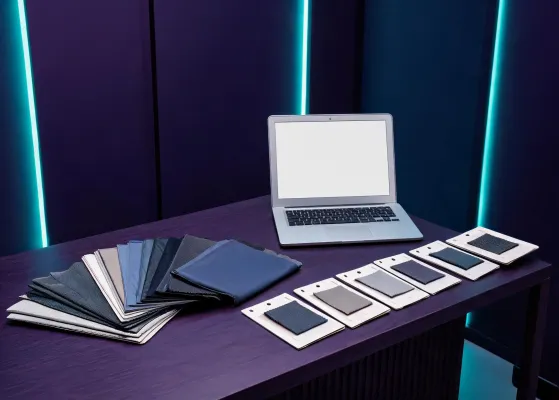 Outlast material consultation desk with textile samples and thermal review cards